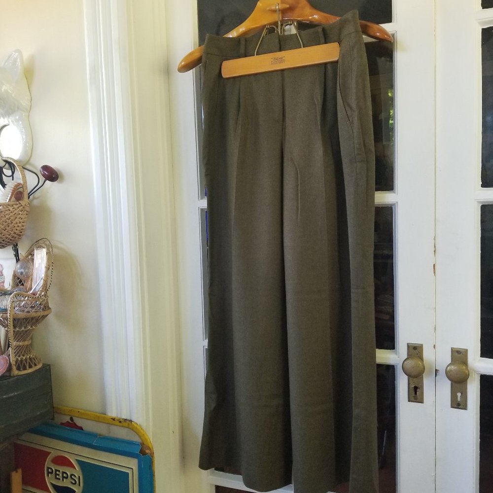 Brooks Brothers - Wool Slacks in Olive Green